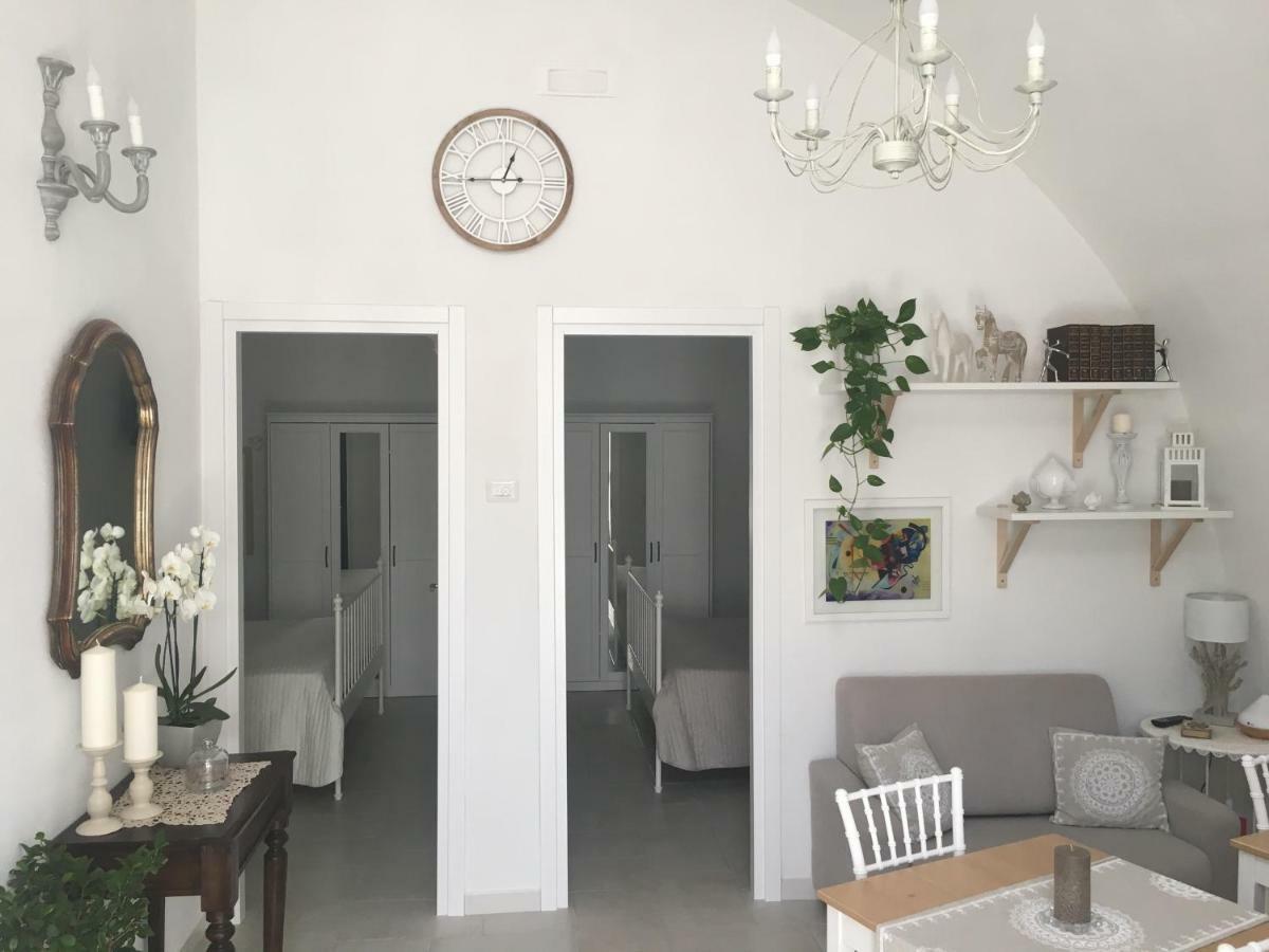 Bed & Breakfast Piazza Matteotti Stornara Bagian luar foto
